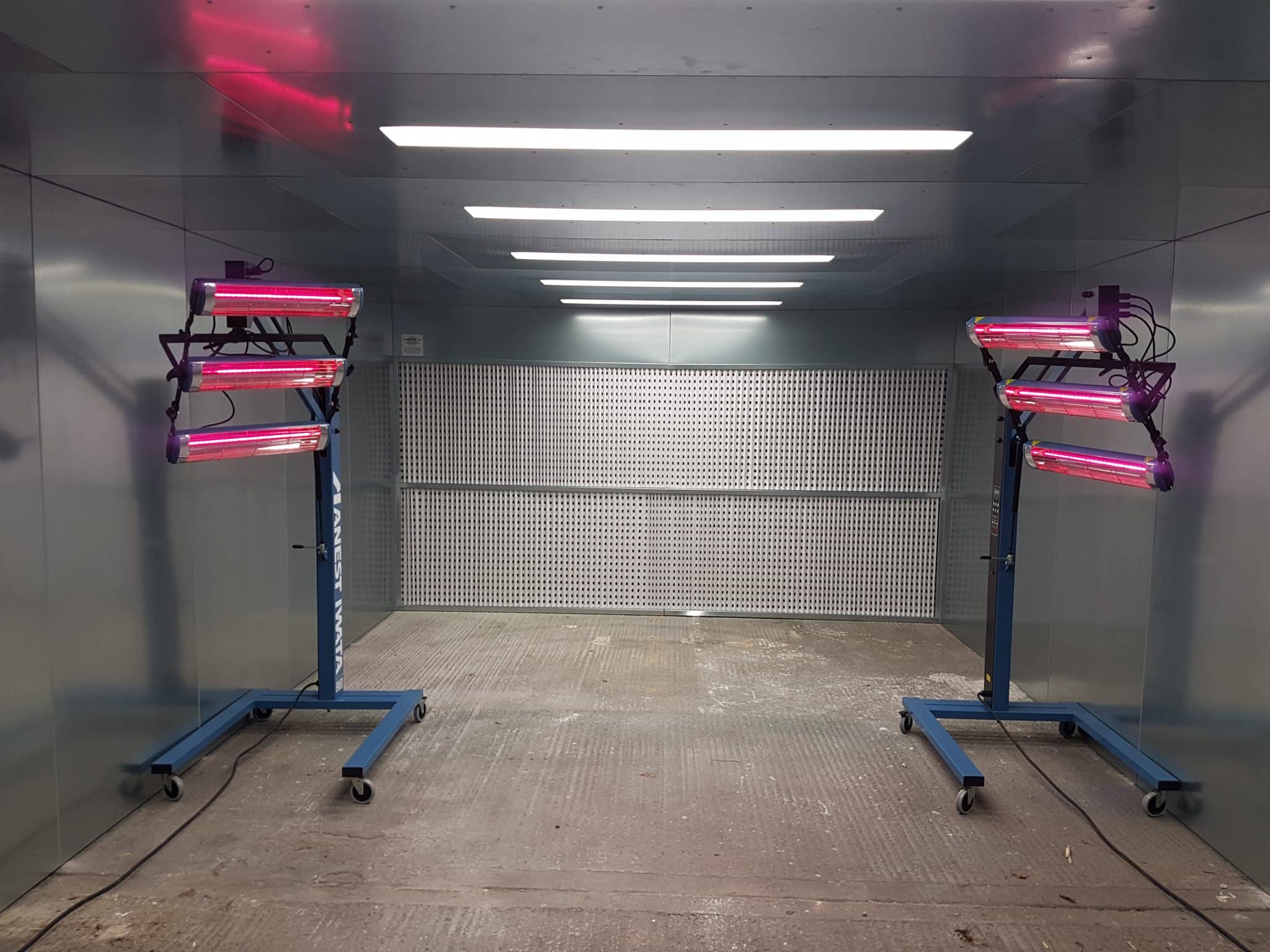 Dry Filter Spray Booth ATEX LED Lighting & Extraction Masterflo